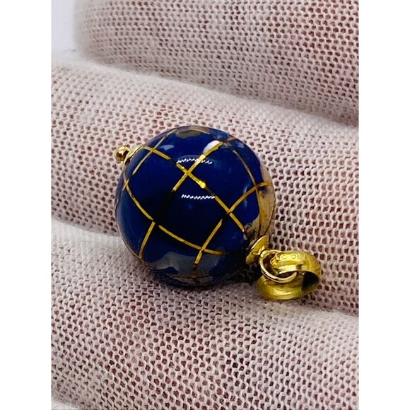 Vintage 14K 585 Gold Globe and Enamel Pendant Signed - Picture 2 of 8